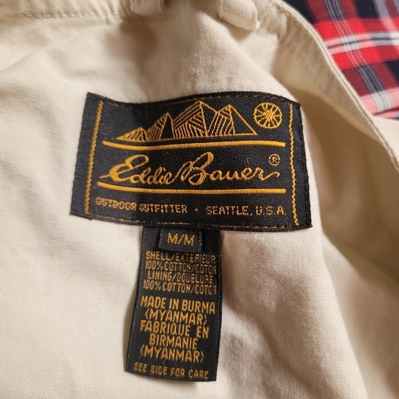Eddie Bauer Cream Colored Cargo vest - Picture 2 of 3